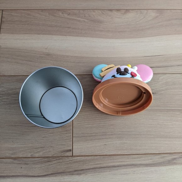 Tokyo Disney Exclusive Kawaii Ice Cream Container - Picture 3 of 3